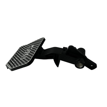 Brake pedal    827